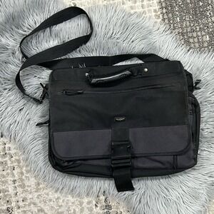 U.S. Luggage New York Expandable Organizer Messenger‎ Bag With Shoulder Strap